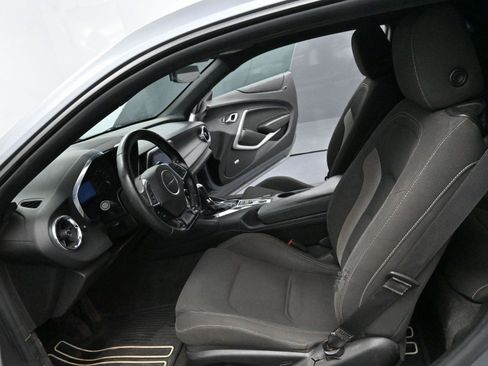 Used 2019 Chevrolet Camaro LT w/ RS Package image 13