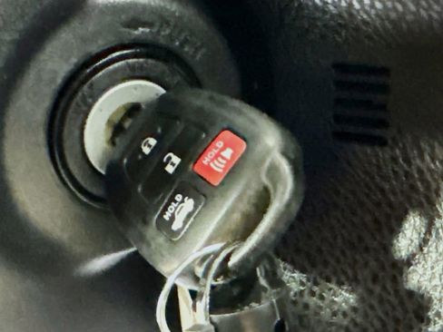 Used 2019 Toyota Corolla LE image 19