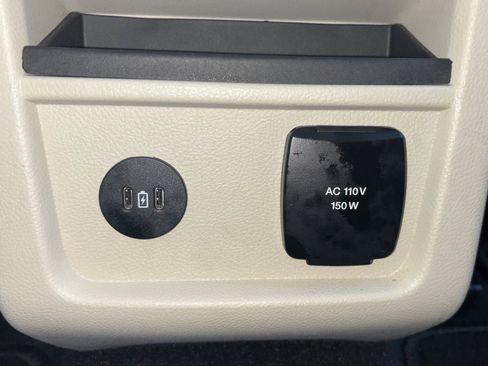 Certified 2022 Ford Edge Titanium w/ Equipment Group 301A image 22