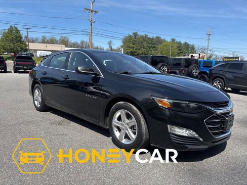 Used 2022 Chevrolet Malibu LT image 1