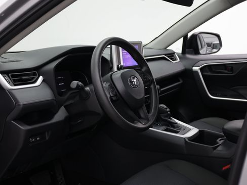 Used 2025 Toyota RAV4 LE FWD image 11