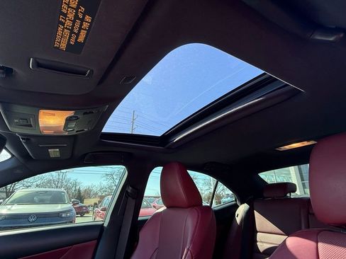 Used 2019 Lexus IS 300 F Sport w/ F Sport Package image 5