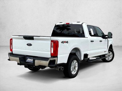 Used 2026 Ford F250 XLT AWD/4WD image 2
