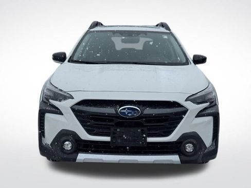 Used 2023 Subaru Outback Limited image 3