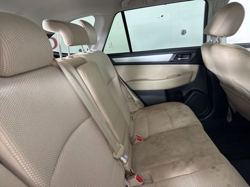 Used 2015 Subaru Outback 2.5i Premium image 18