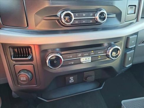 Used 2022 Ford F150 XLT w/ Equipment Group 301A Mid RWD image 22