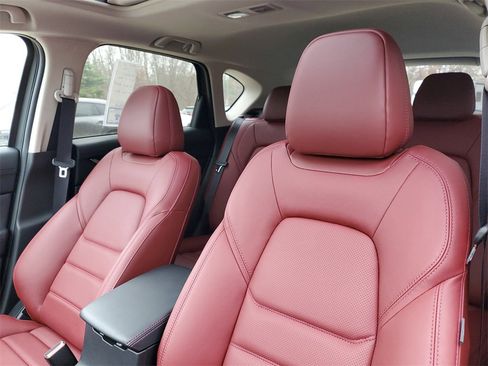 New 2025 MAZDA CX-5 Carbon Edition image 13