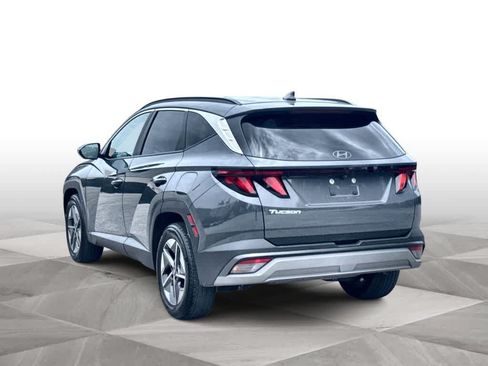 Used 2025 Hyundai Tucson SEL FWD image 6