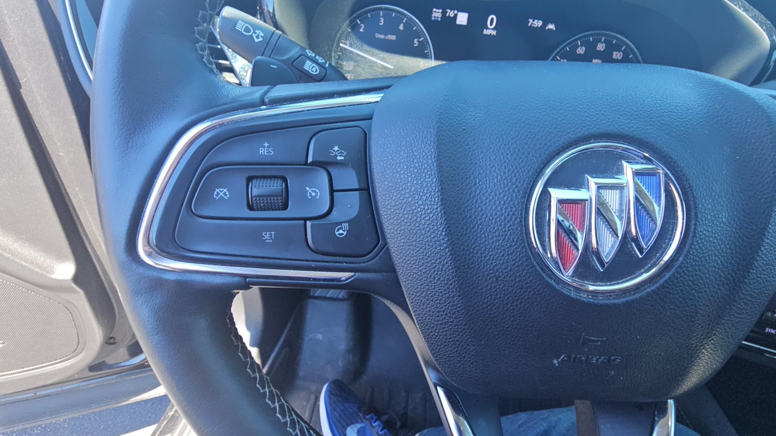 Used 2023 Buick Envision Avenir AWD/4WD image 11