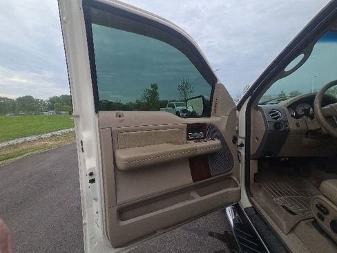 Used 2007 Ford F150 XLT AWD/4WD image 19