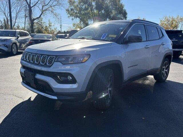 Used 2024 Jeep Compass Limited AWD/4WD image 7