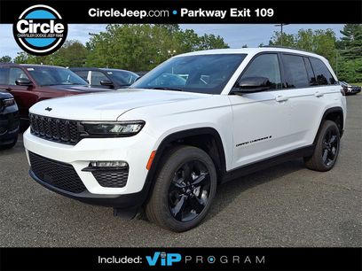 New 2025 Jeep Grand Cherokee Limited w/ Black Appearance Package