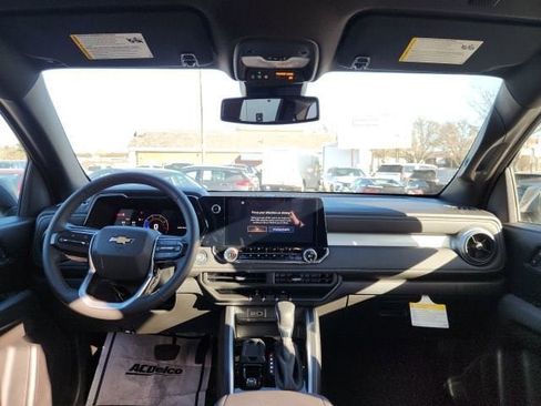 New 2024 Chevrolet Colorado LT w/ LT Convenience Package II RWD image 11