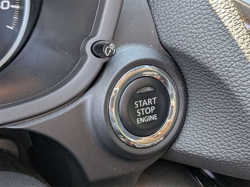 Used 2025 Mitsubishi Eclipse Cross LE image 20