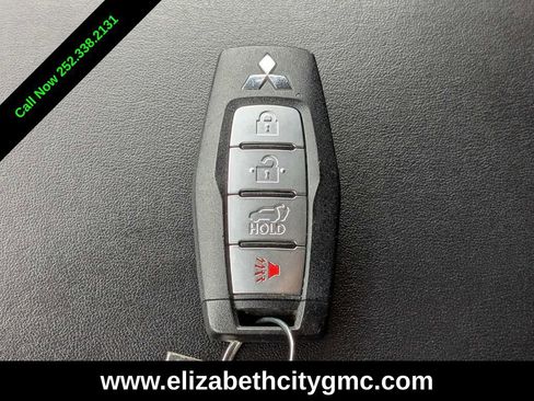 Used 2022 Mitsubishi Outlander SE image 33