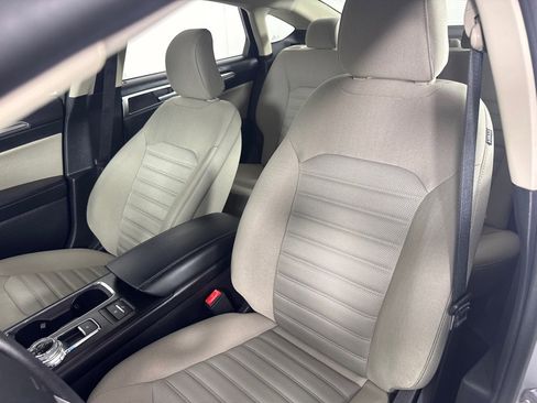 Used 2018 Ford Fusion S image 12