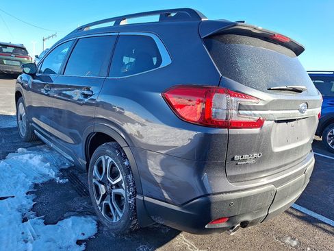 New 2026 Subaru Ascent Limited image 2