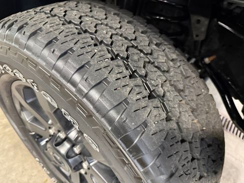 Certified 2025 RAM 2500 Big Horn AWD/4WD image 3