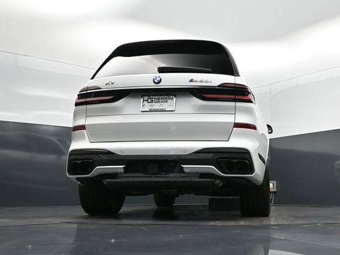 New 2026 BMW X7 M60i image 42