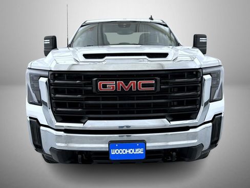 Used 2024 GMC Sierra 2500 Pro w/ 1SA Pro Safety Plus Package AWD/4WD image 2