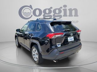 Used 2019 Toyota RAV4 LE FWD video 2