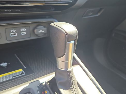 Used 2024 Honda CR-V EX-L image 15