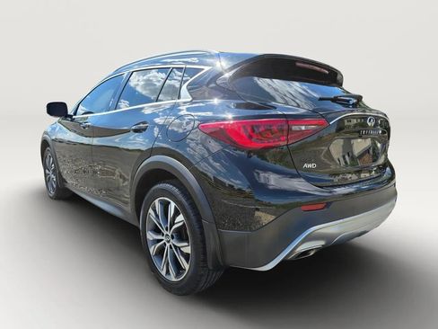 Used 2018 INFINITI QX30 AWD image 4