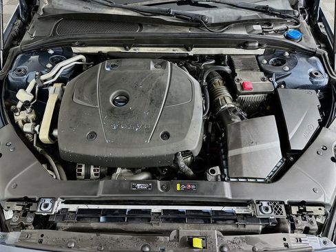 Used 2019 Volvo S60 T6 Momentum w/ Premium Package image 31