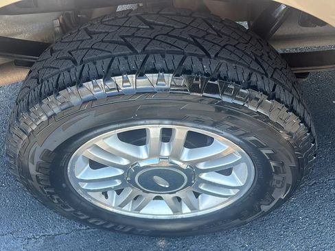 Used 2011 Ford F150 Lariat w/ Lariat Plus Pkg RWD image 29