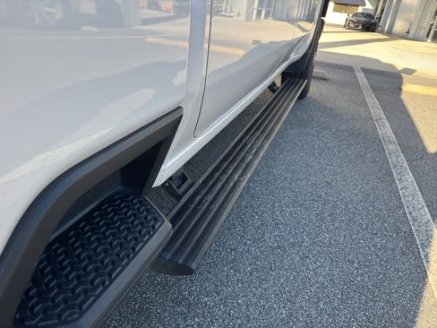 Certified 2023 Chevrolet Silverado 2500 LTZ w/ LTZ Premium Package image 10