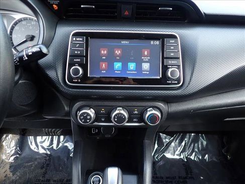 Used 2024 Nissan Kicks S FWD image 15