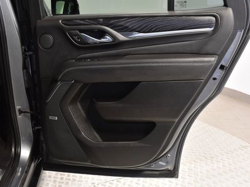 Used 2021 GMC Yukon Denali w/ Denali Premium Package image 33