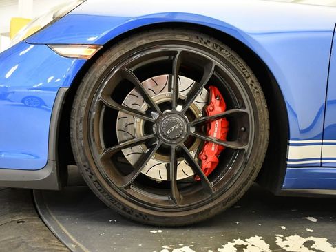 Used 2015 Porsche 911 GT3 image 16