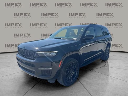 Used 2025 Jeep Grand Cherokee L Summit AWD/4WD image 1