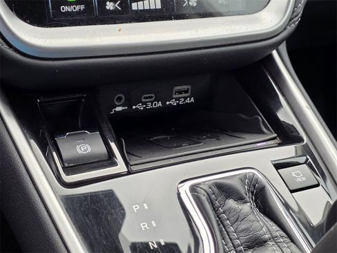 Used 2024 Subaru Outback Touring XT image 27