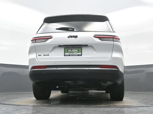Used 2023 Jeep Grand Cherokee L Laredo AWD/4WD image 32