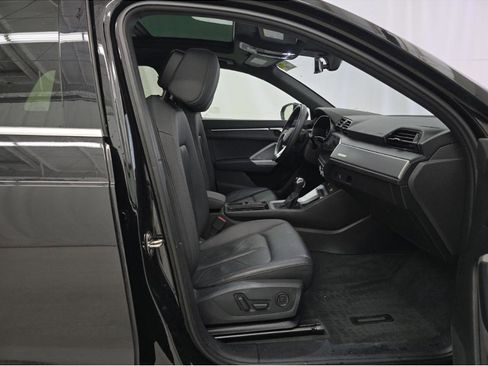 Used 2023 Audi Q3 2.0T Premium w/ Convenience Package image 25