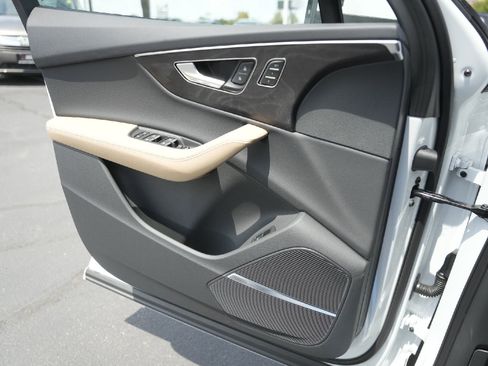 New 2025 Audi Q7 3.0T Premium Plus image 12