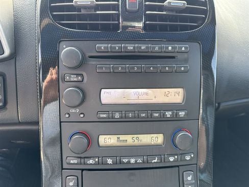 Used 2005 Chevrolet Corvette Coupe w/ Preferred Equipment Group RWD image 16