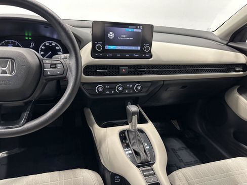 Certified 2023 Honda HR-V LX image 21