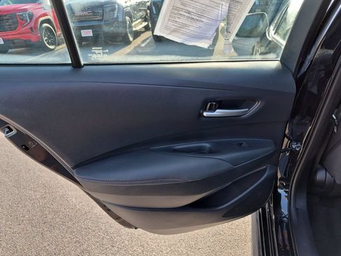 Used 2023 Toyota Corolla SE FWD image 32