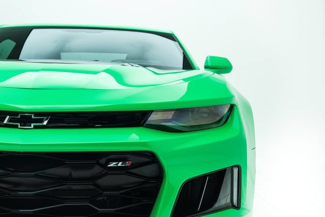 Used 2017 Chevrolet Camaro ZL1 RWD image 7