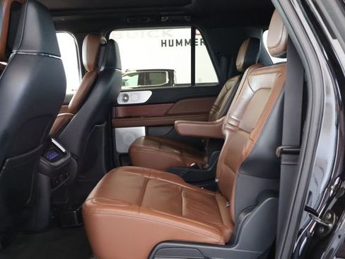 Certified 2023 Lincoln Navigator L Reserve AWD/4WD image 15