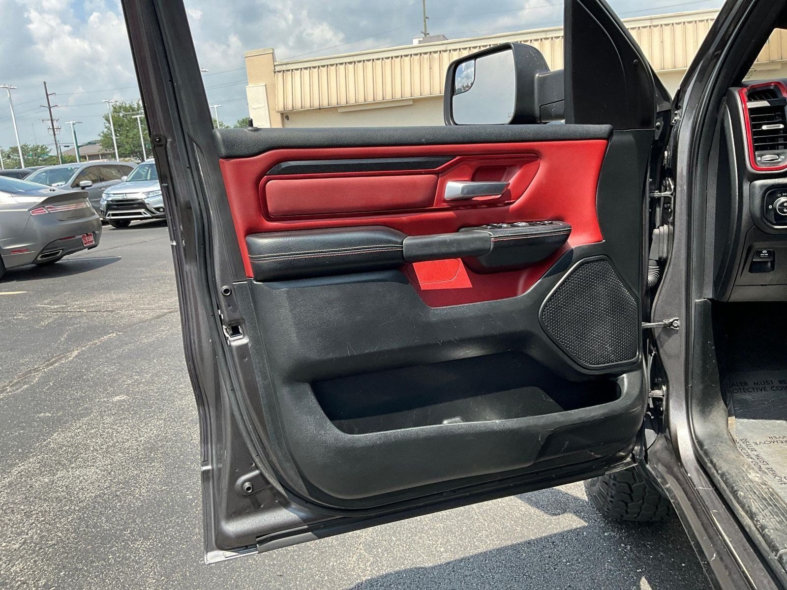 Used 2019 RAM 1500 Rebel AWD/4WD image 18