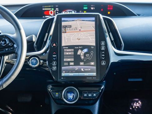 Used 2022 Toyota Prius Prime XLE FWD image 16