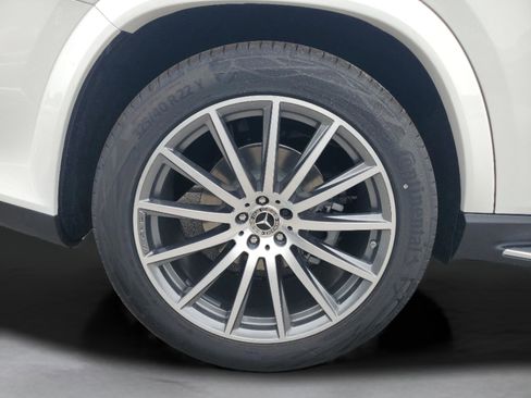 Certified 2026 Mercedes-Benz GLS 580 4MATIC image 8