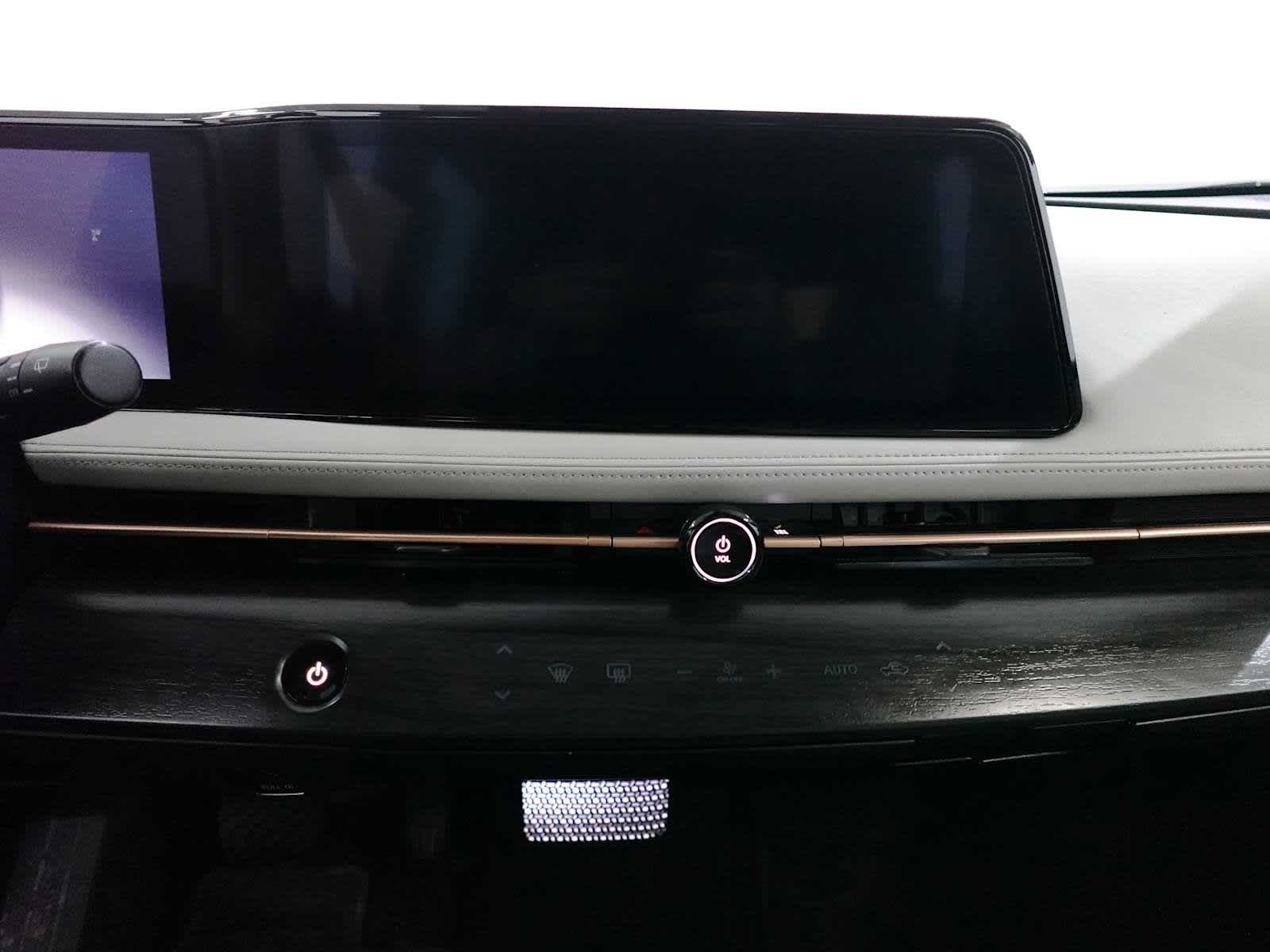 Used 2023 Nissan Ariya FWD image 22