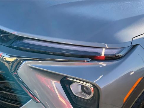 Used 2025 Chevrolet TrailBlazer ACTIV image 28