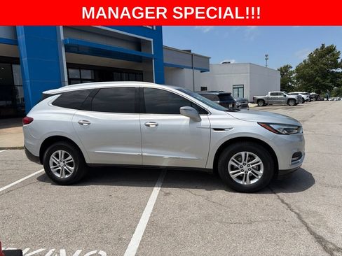 Used 2019 Buick Enclave Essence FWD image 4
