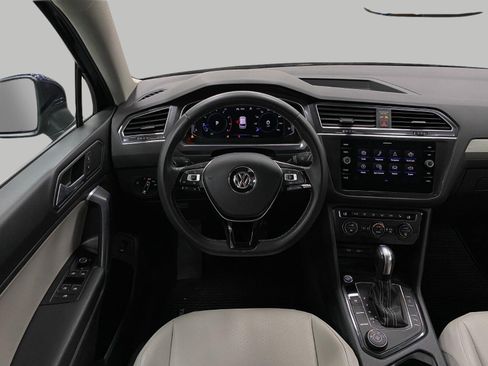 Used 2021 Volkswagen Tiguan SEL AWD/4WD image 14